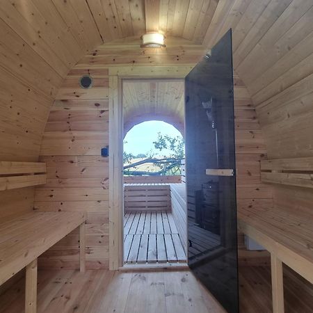 Loft Apartment Mit Grosser Badewanne B Mugeln Buitenkant foto