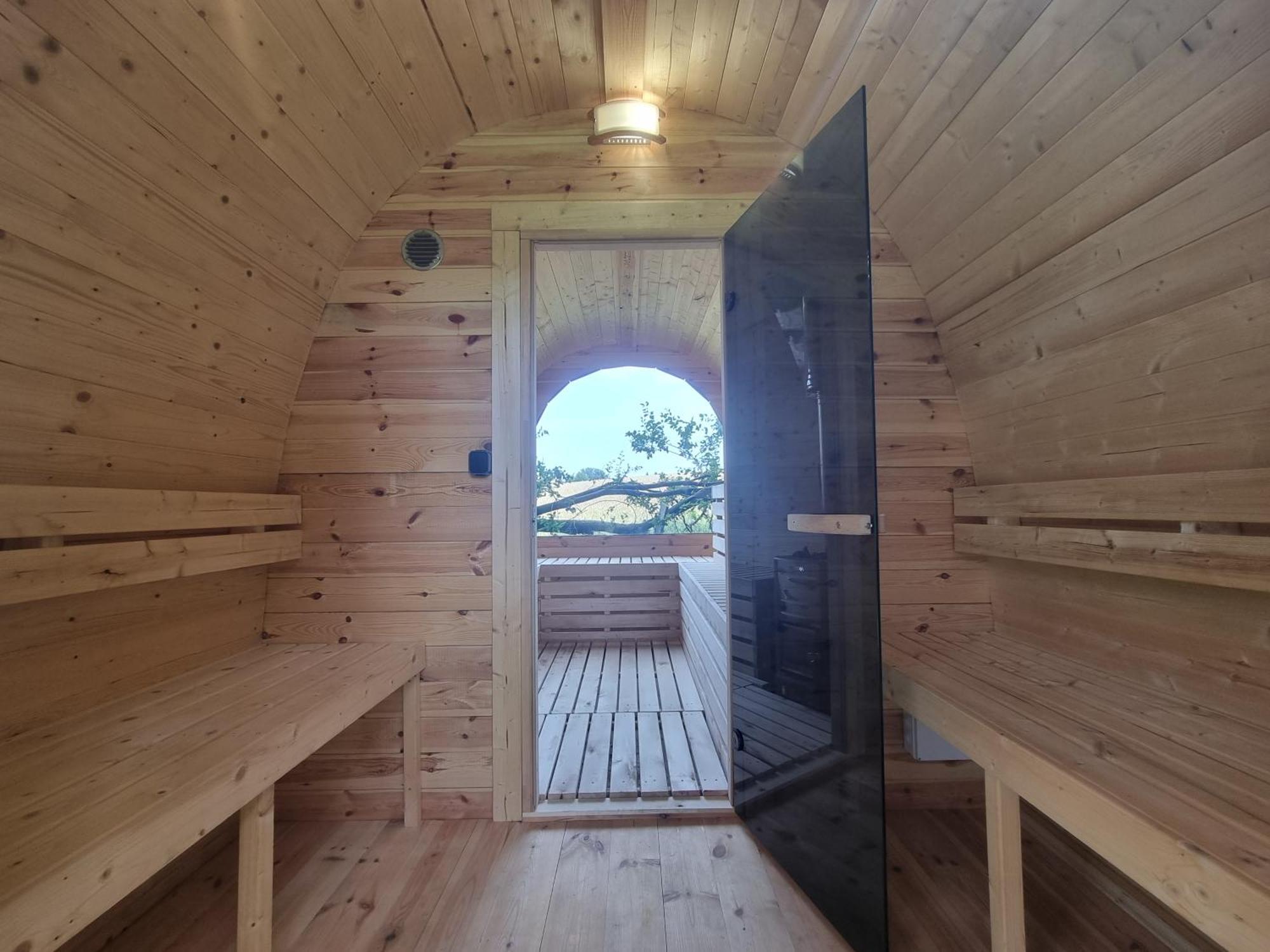 Loft Apartment Mit Grosser Badewanne B Mugeln Buitenkant foto