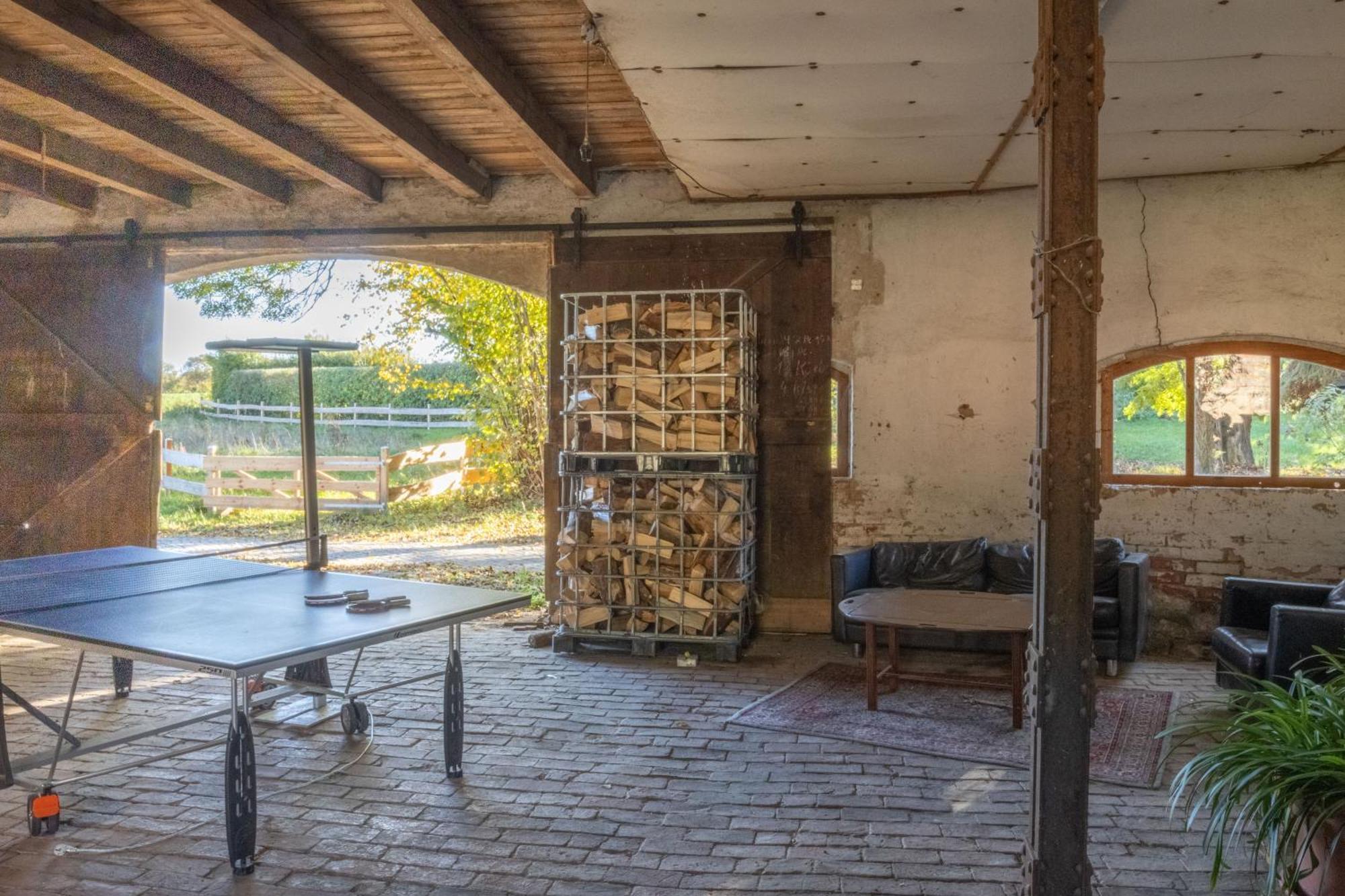 Loft Apartment Mit Grosser Badewanne B Mugeln Buitenkant foto